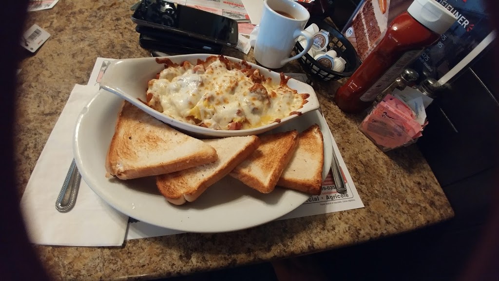 Restaurant Chez Ti-Poil | 392 Rte 153, Saint-Tite, QC G0X 3H0, Canada | Phone: (418) 365-6680