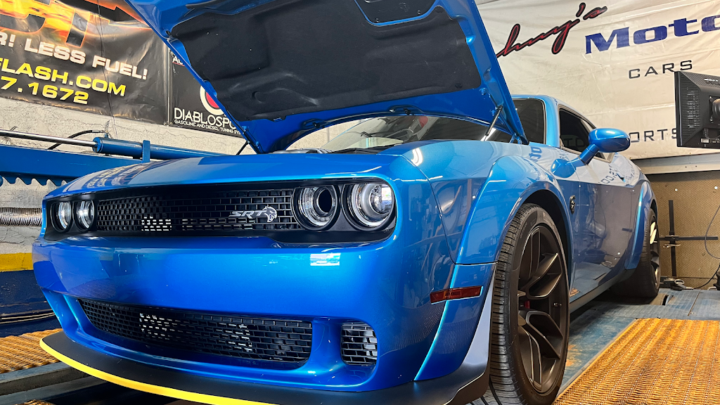 Johnnys Motorsports / Jonse Speedlab | 1457 Rue Cunard, Laval, QC H7S 2H8, Canada | Phone: (450) 629-1977
