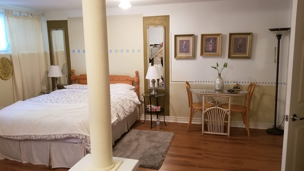 Opus 74 Bed and Breakfast B&B | 74 Greenwood Dr, Stratford, ON N5A 7K1, Canada | Phone: (519) 703-0851