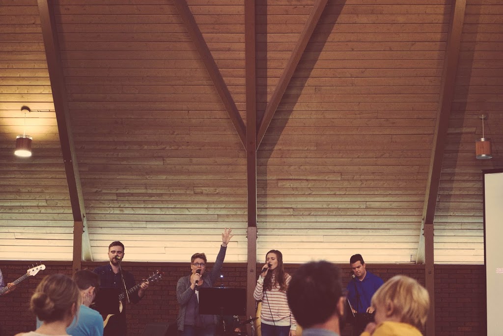 New Life Church - Peterborough | 4014 Wallace Point Rd, Peterborough, ON K9J 6Y3, Canada | Phone: (705) 201-2014