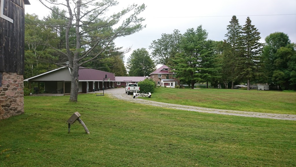 Noble Motel | 1164 Moore Lake Estates Rd, Norland, ON K0M 2L0, Canada | Phone: (705) 454-8298