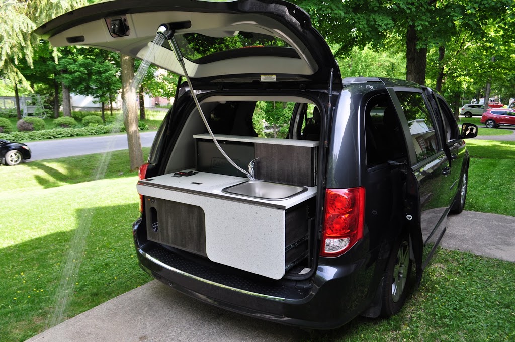 Freeway camper van kit - Ensemble de camping Car Freeway | 1738 Boulevard de la Cité des Jeunes, Les Cèdres, QC J7T 1K9, Canada | Phone: (514) 979-3673