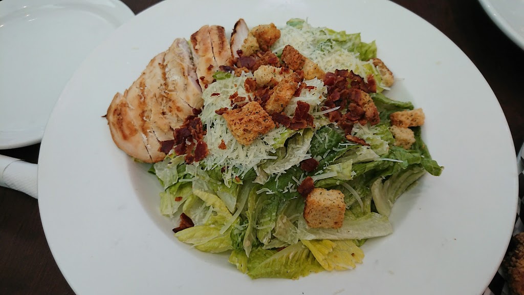 Kelseys Original Roadhouse | 2000 Airport Rd NE, Calgary, AB T2E 6W5, Canada | Phone: (403) 292-8440