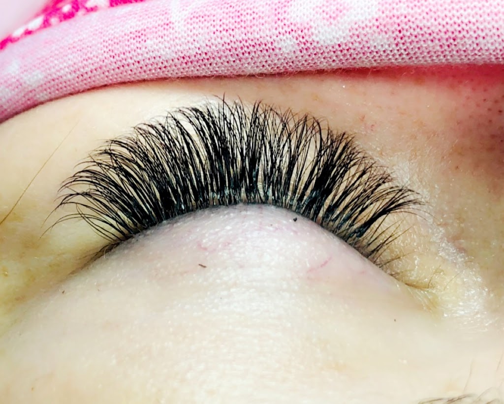 Babes & Beauty | 4270 McRae Park Rd, Ramara, ON L3V 0S2, Canada | Phone: (780) 221-8081