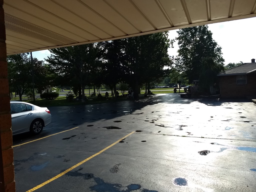 Chateau Motor Lodge | 1810 Grand Island Blvd, Grand Island, NY 14072, USA | Phone: (716) 773-2868