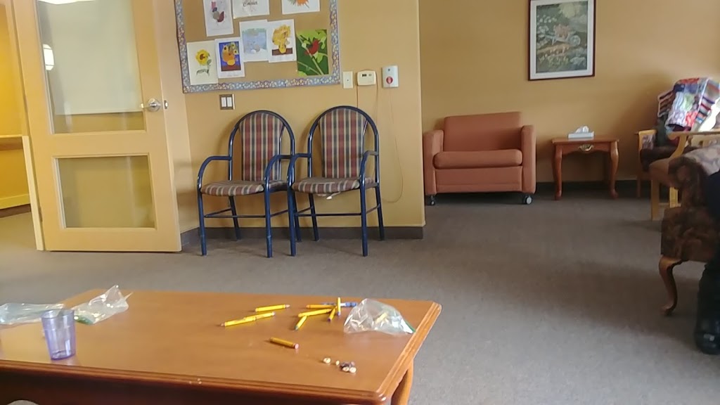 Victoria Village Manor | 78 Ross St, Barrie, ON L4N 1G3, Canada | Phone: (705) 728-3456