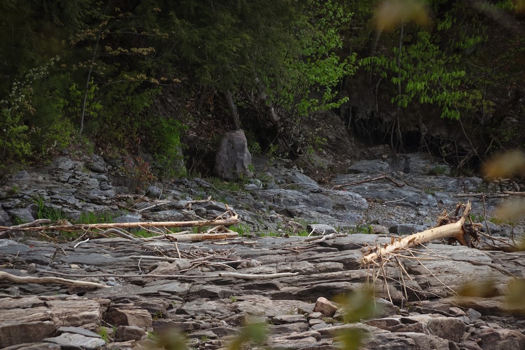 Camping Parc De La Rivière Batiscan | 200 Chem. du Barrage, Saint-Narcisse, QC G0X 2Y0, Canada | Phone: (418) 328-3599