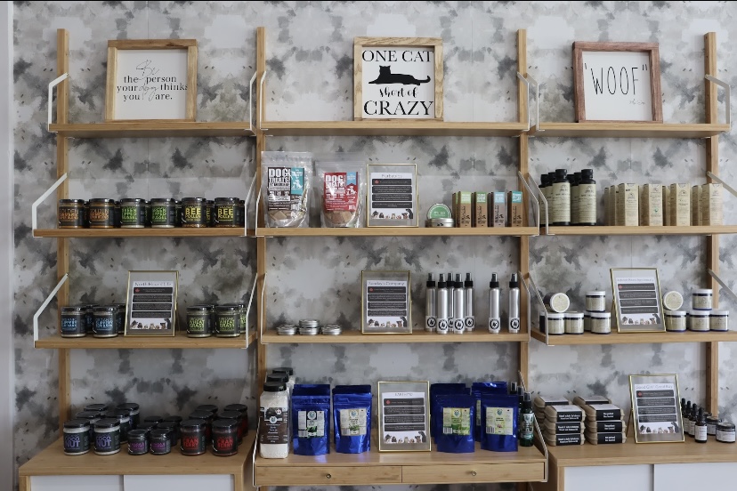 The Fox Hollow Pet Boutique | 31 Main St, Warkworth, ON K0K 3K0, Canada | Phone: (705) 924-1777