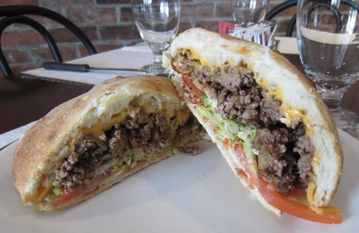 Da Bologna Restaurant Pizzeria | 5185 Rue de Charleroi, Montréal-Nord, QC H1G 3A2, Canada | Phone: (514) 321-8361