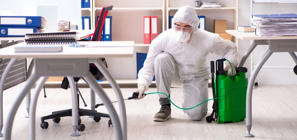 TOPLINE Pest Control | 21 Panamount St NW, Calgary, AB T3K 0H2, Canada | Phone: (403) 813-3666