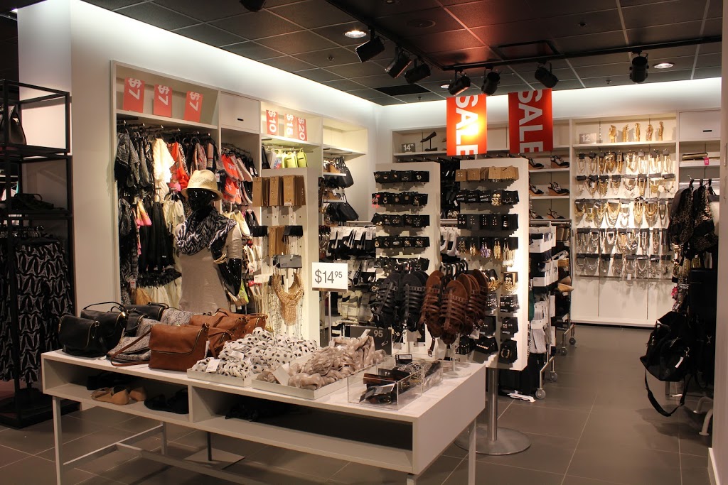 H&M | 261055 Crossiron Blvd, Rocky View No. 44, AB T4A 0G3, Canada | Phone: (855) 272-7007
