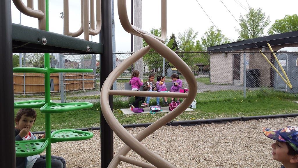 Parc Esther-Blondin | 905 Rue Vaillant, Terrebonne, QC J6X 1N1, Canada | Phone: (450) 492-3632