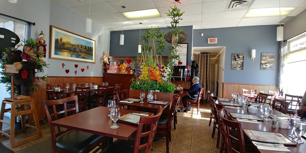 Restaurant Saveur Thaï | 686 Rue de Roxton, Acton Vale, QC J0H 1A0, Canada | Phone: (450) 546-4444
