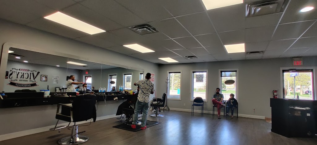 Vickys Barber Shop | 236 Norwich Ave Unit 6, Woodstock, ON N4S 3V9, Canada | Phone: (519) 532-3240