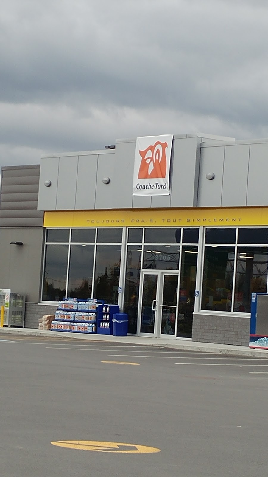 Couche-Tard | 2705 Avenue des Aristocrates, Laval, QC H7E 5J3, Canada | Phone: (450) 661-3892