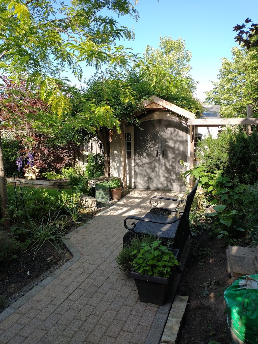 Fix My Yard | 36A Thomas St, St. Catharines, ON L2R 6L9, Canada | Phone: (905) 321-2050