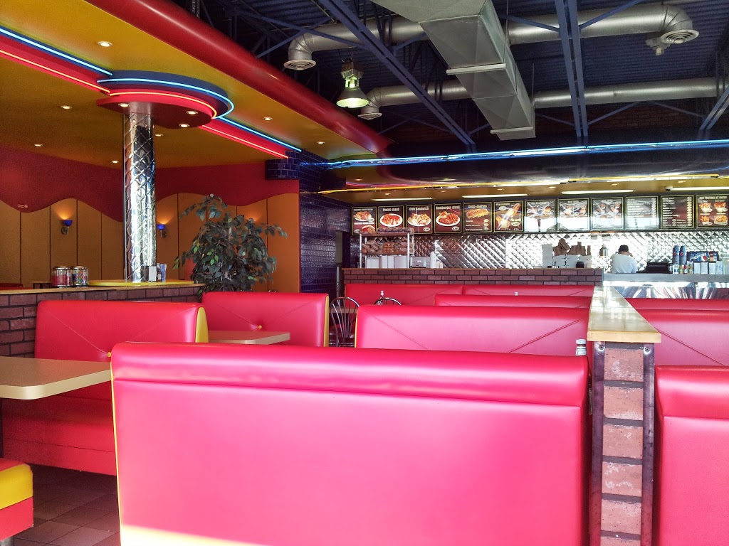 La Belle Province | 651 Rue Notre-Dame, Lavaltrie, QC J5T 1P5, Canada | Phone: (450) 586-9494