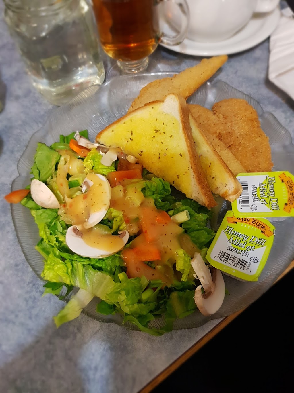 Folksters Family Restaurant | 309 Louis Riel Trail, Chamberlain, SK S0G 0R0, Canada | Phone: (306) 638-6212
