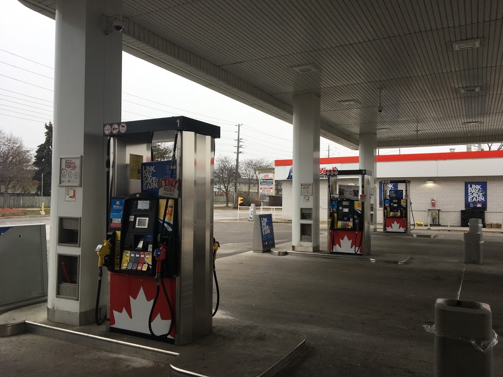Petro-Canada | 3011 Wolfedale Rd, Mississauga, ON L5C 1V8, Canada | Phone: (905) 270-1797