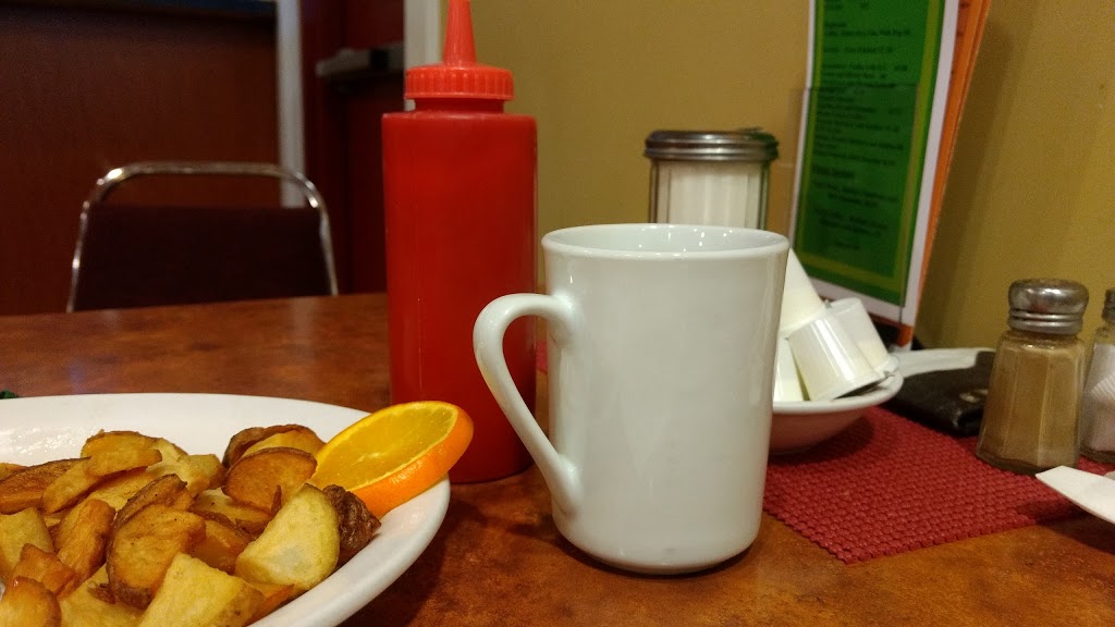 Red Rooster Diner | 8432 Trans-Canada Hwy, Chemainus, BC V0R 1K4, Canada | Phone: (250) 324-3104