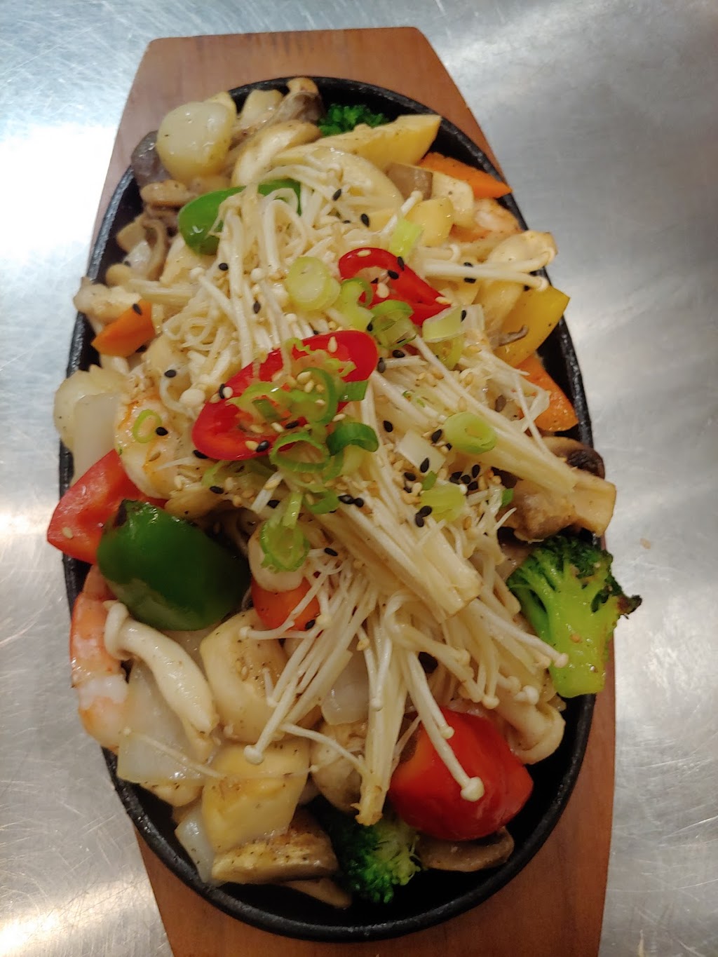 Gamsung Izakaya | 7051 Yonge St, Thornhill, ON L3T 2A6, Canada | Phone: (905) 881-9307