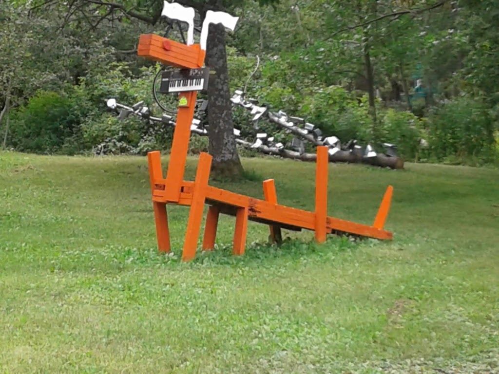 Fol Galerie & Jardin Fou | 1186 Route de la Seigneurie, Saint-Roch-des-Aulnaies, QC G0R 4E0, Canada | Phone: (418) 354-2856