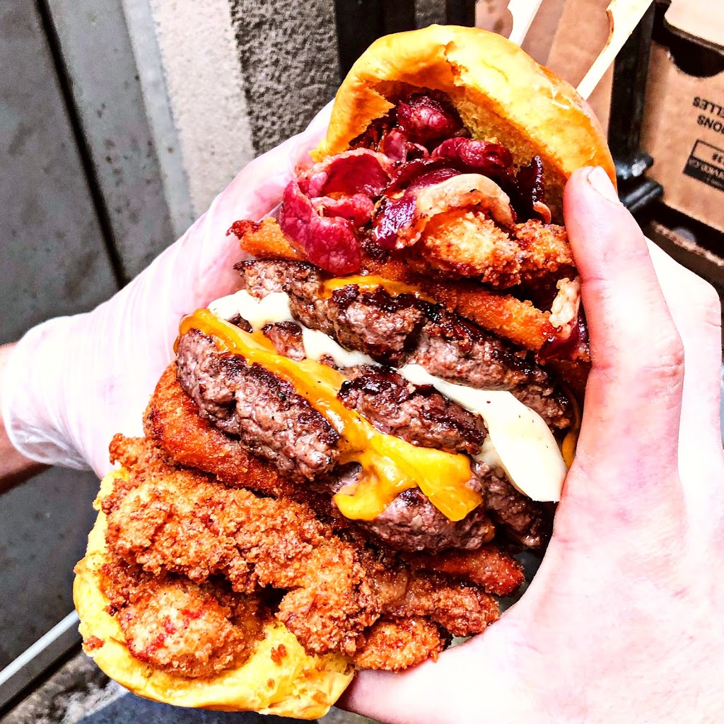 Top Gun burger | 3-5955 Latimer Dr, Mississauga, ON L5V 0B7, Canada | Phone: (905) 542-0999