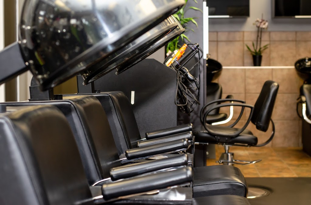 Vanity Hair and Esthetics | 1025 Boychuk Dr #8, Saskatoon, SK S7H 5B2, Canada | Phone: (306) 477-2017