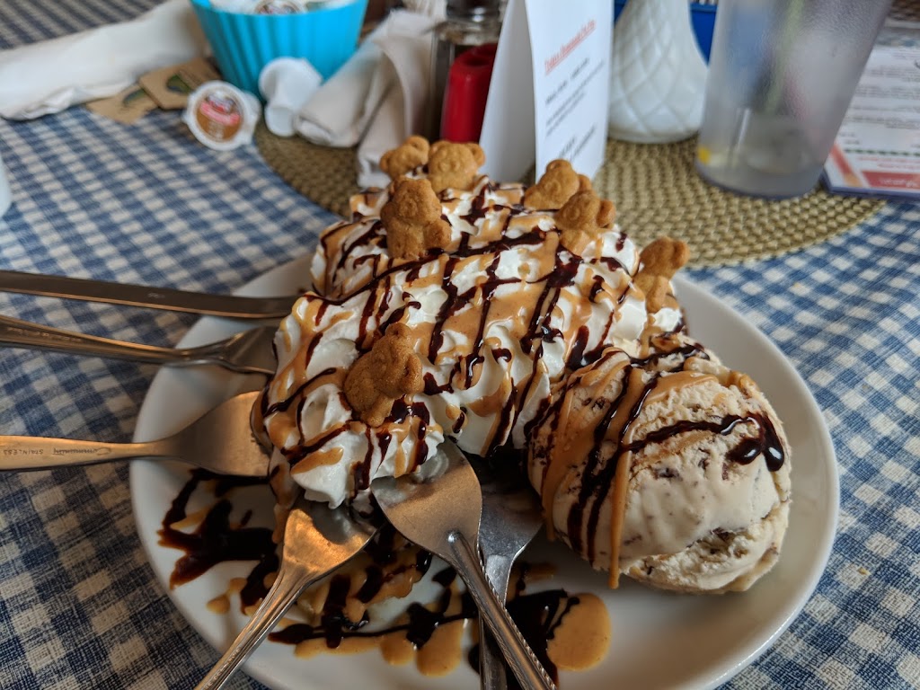 Bears Eatery | 324 Archibald St, Kimberley, BC V1A 1M9, Canada | Phone: (250) 427-3412