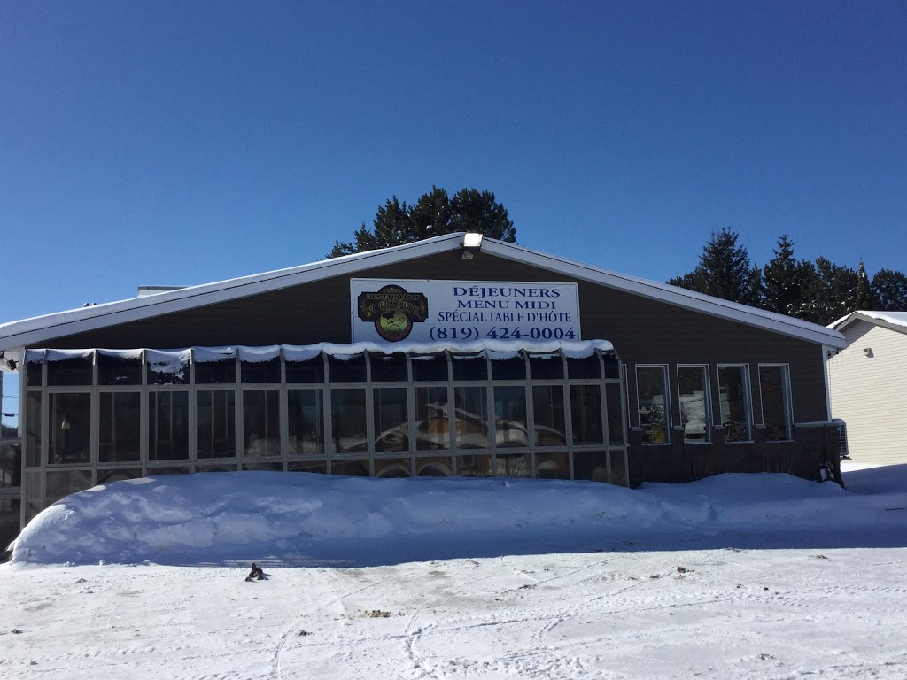 Restaurant La Reserve MD Inc. | 1933 QC-125, Notre-Dame-de-la-Merci, QC J0T 2A0, Canada | Phone: (819) 424-0004