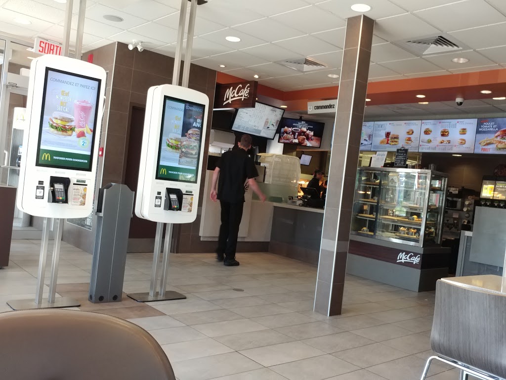 McDonalds | 481 Avenue Taniata, Saint-Romuald, QC G6W 5M6, Canada | Phone: (418) 834-1265