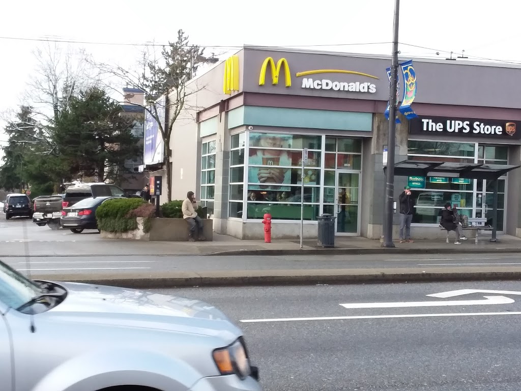 McDonalds | 8631 Granville Avenue, Vancouver, BC V6P 5A2, Canada | Phone: (604) 718-1142