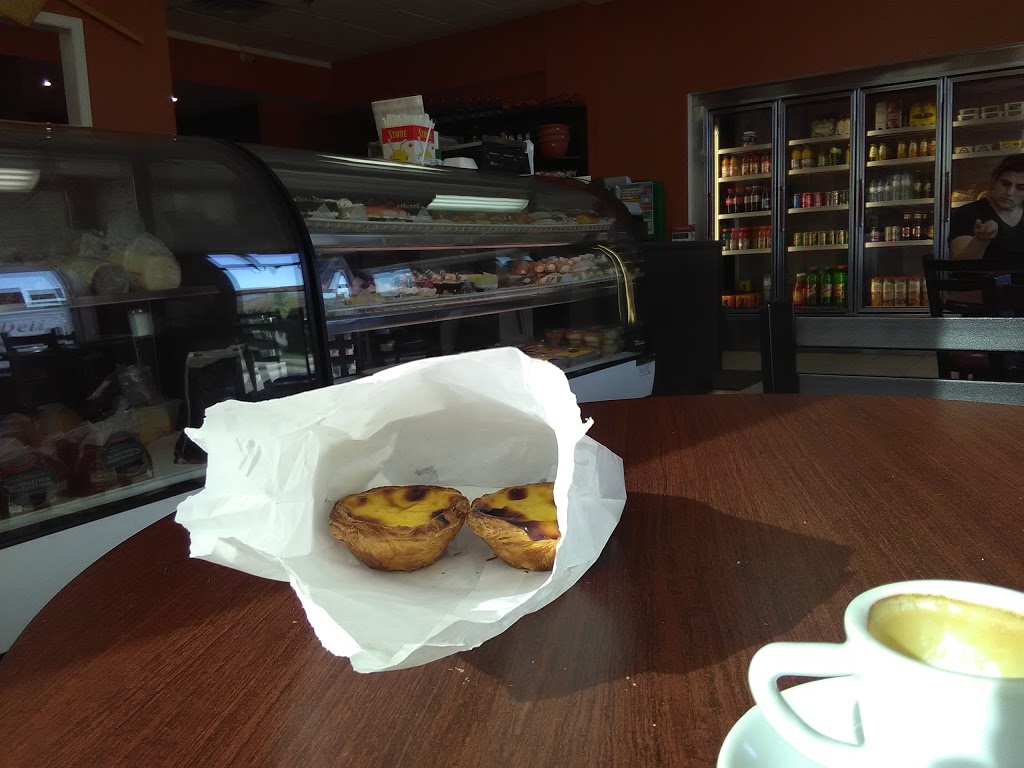 Lisboa Bakery & Deli | 240 Clarence St, Brampton, ON L6W 1T4, Canada | Phone: (905) 497-6779