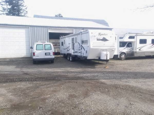 Pros Rv & Collision Repair | 916 Willeys Lake Rd, Ferndale, WA 98248, USA | Phone: (360) 595-4403