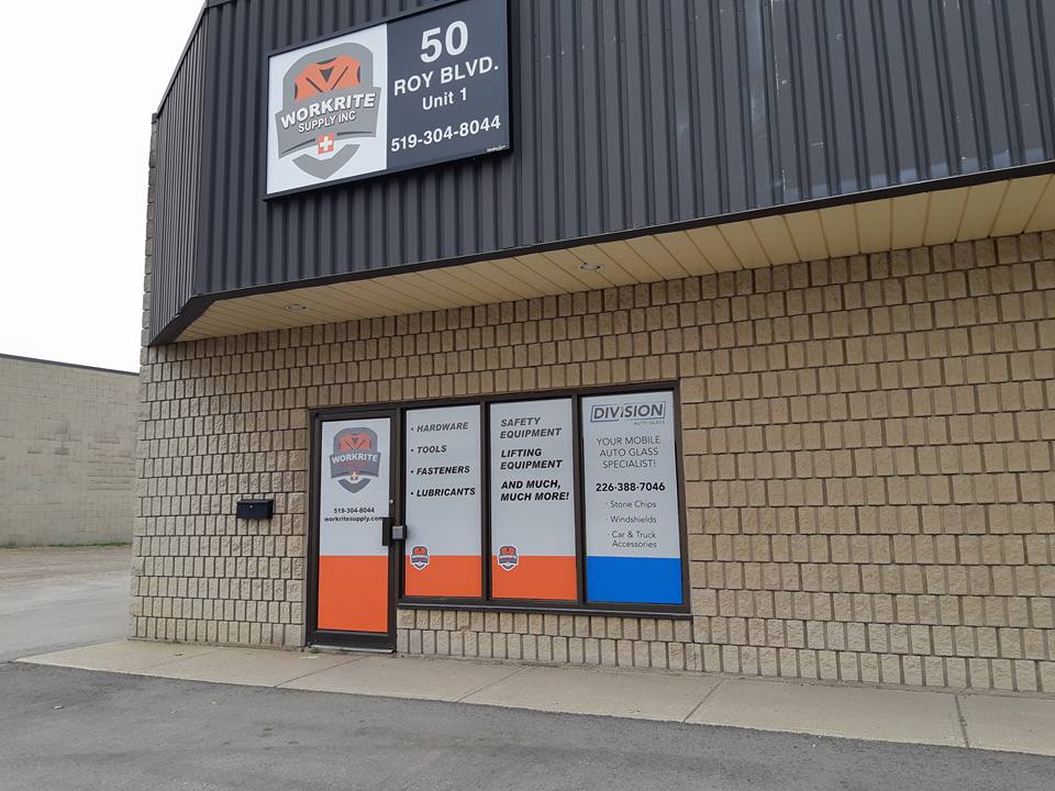 Division Auto Glass | 50 Roy Blvd Unit 1, Brantford, ON N3R 7K2, Canada | Phone: (226) 388-7046