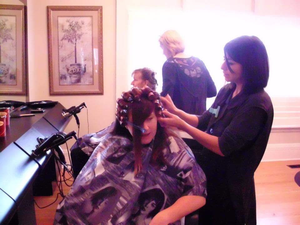 Headlines Salon | 864 Hurontario St, Collingwood, ON L9Y 3Z1, Canada | Phone: (705) 444-6658