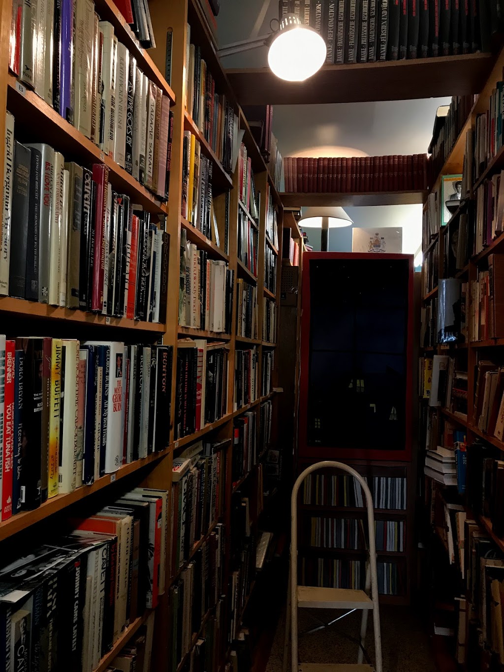 Ayerego Books | 1031 St Clair Ave W, Toronto, ON M6E 1A3, Canada | Phone: (416) 536-6880