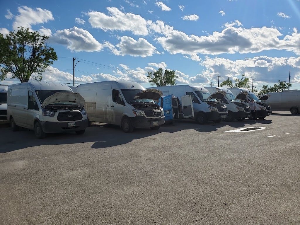 GoOil Winnipeg | 807 Kanata St, Winnipeg, MB R2C 1G5, Canada | Phone: (204) 297-9245