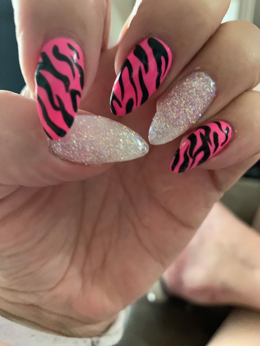 Q Nails Griesbach | 9934 137 Ave NW #103, Edmonton, AB T5E 6W1, Canada | Phone: (780) 250-6777