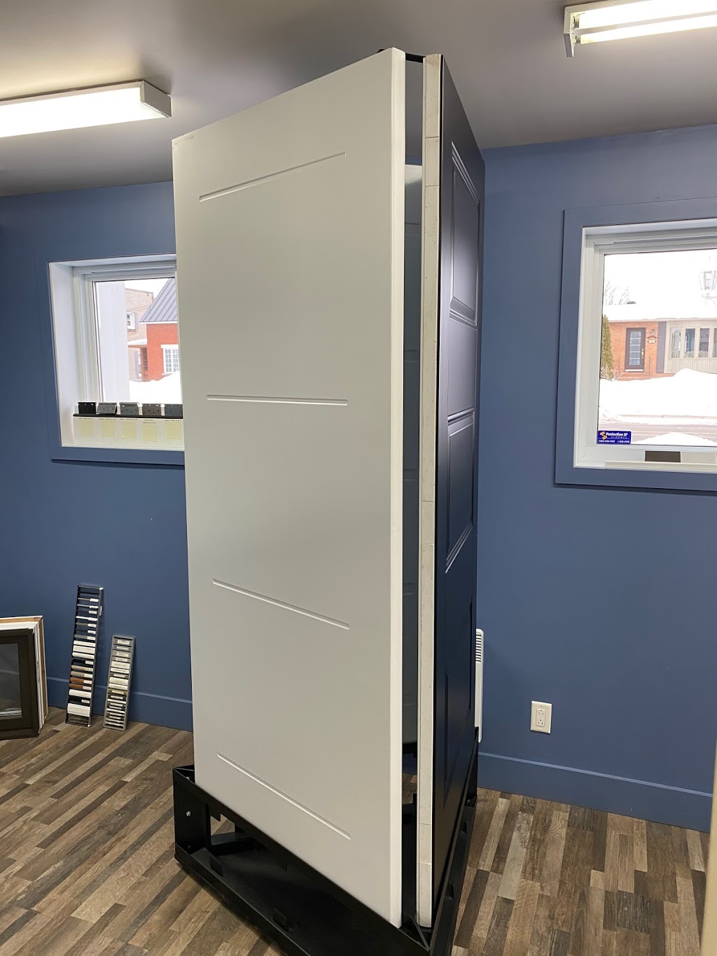 Touchette Portes et Fenêtres inc. | 1160 Rue de Versailles, Saint-Césaire, QC J0L 1T0, Canada | Phone: (450) 469-1451