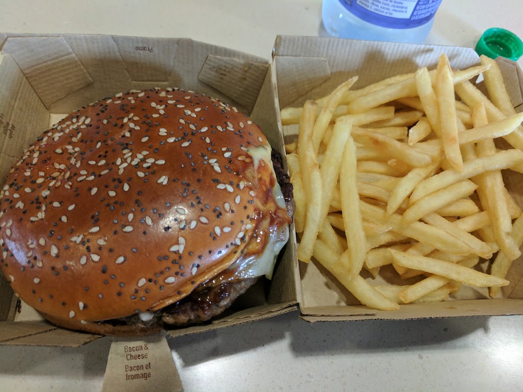 McDonalds | 25 Carrier Dr, Etobicoke, ON M9W 6S1, Canada | Phone: (416) 674-1207