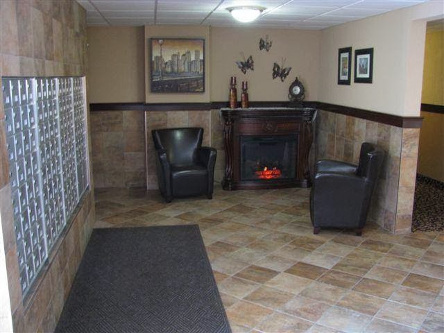 Westside Stories 2 Apartment | 1620 Bath Rd, Kingston, ON K7M 0E5, Canada | Phone: (613) 766-1648