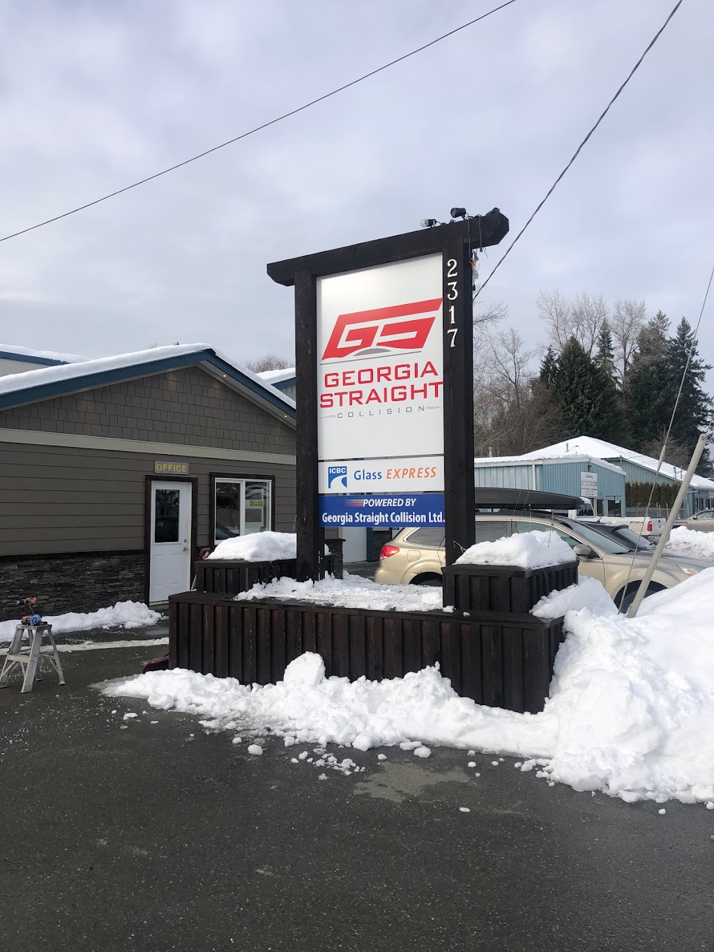Georgia Straight Collision | 2317 Cousins Ave, Courtenay, BC V9N 3N6, Canada | Phone: (250) 338-9636