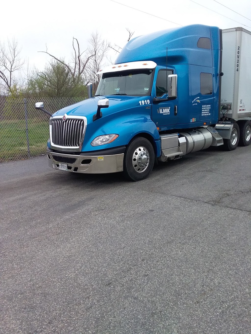 Transport Vilmik Drummondville,QC | 194 Rue Sylvestre, Saint-Germain-de-Grantham, QC J0C 1K0, Canada | Phone: (450) 782-2772