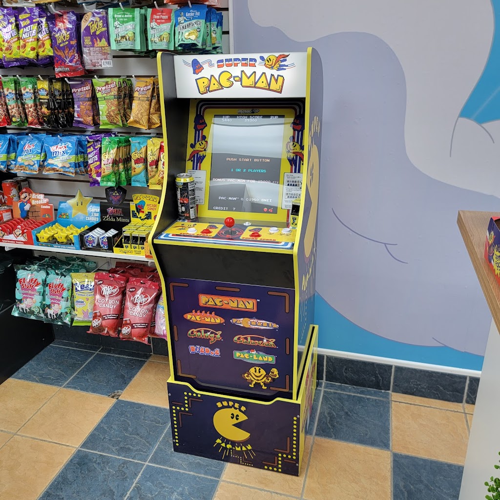 Snack Planet Sherbrooke | 9 Rue Wellington N, Sherbrooke, QC J1H 5A9, Canada | Phone: (819) 300-0795