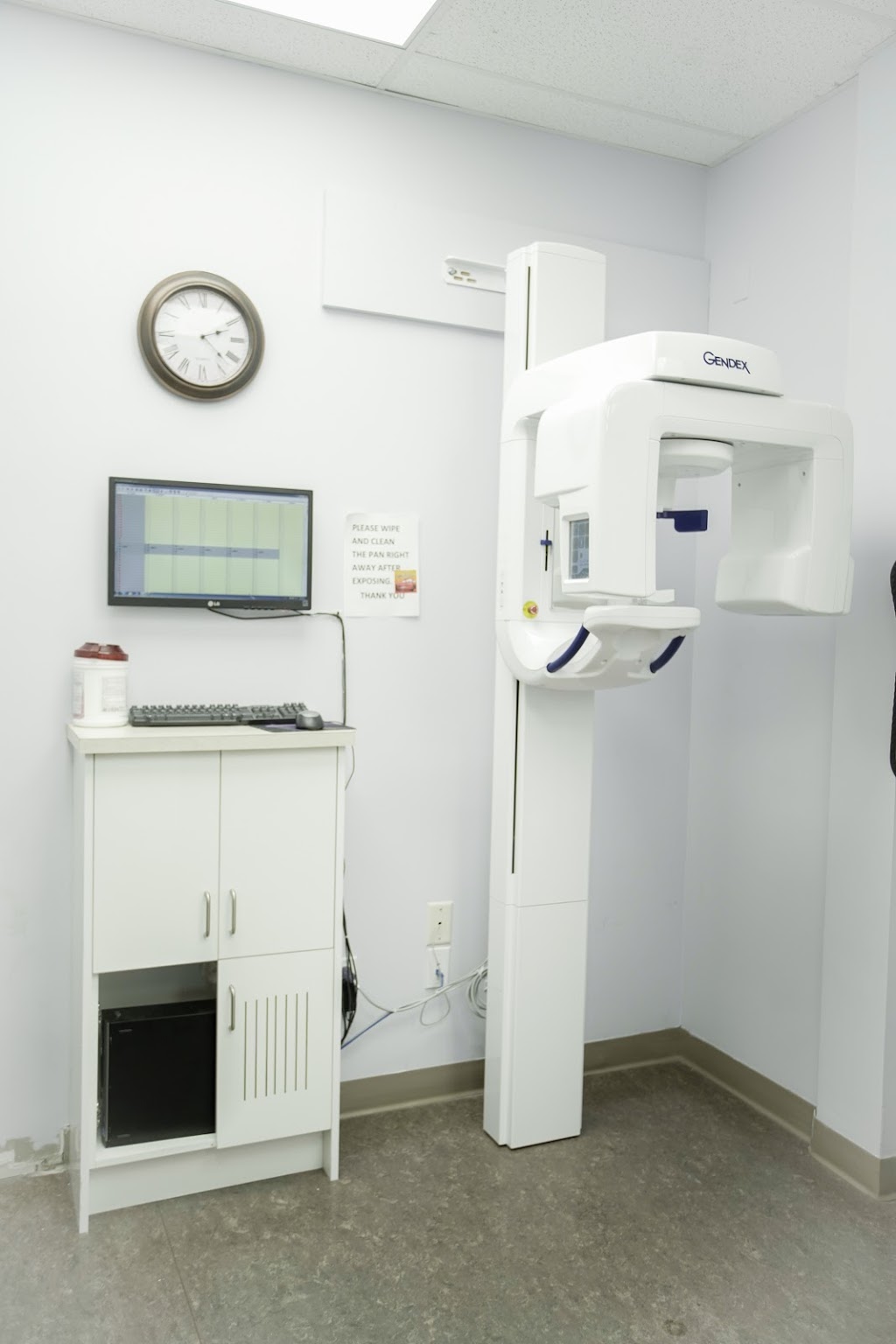 Green Plaza Dental | 4818 Westwinds Dr NE, Calgary, AB T3J 3Z5, Canada | Phone: (403) 293-3131