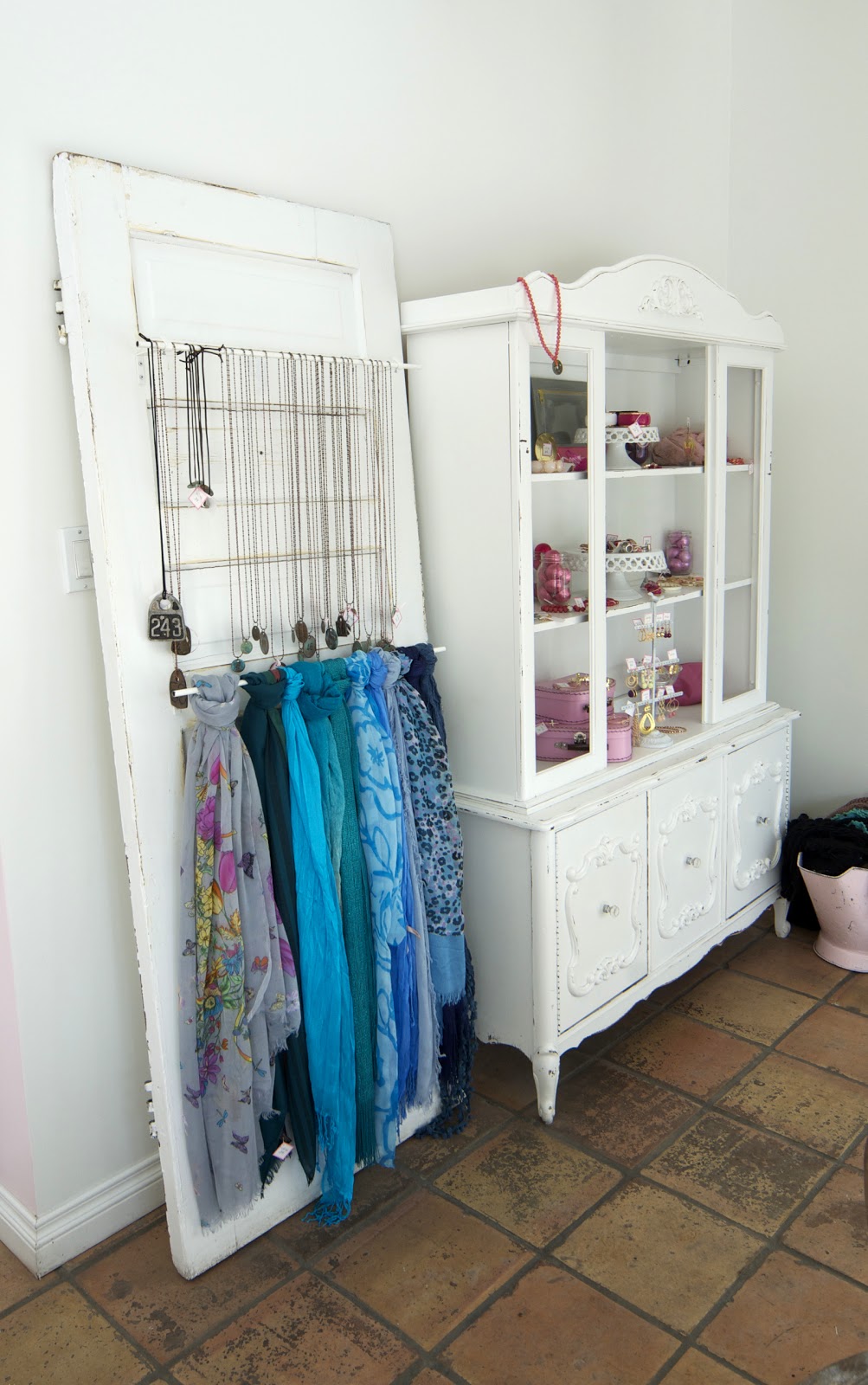 Frilly Lilly | 2105 4 St SW, Calgary, AB T2S 1W8, Canada | Phone: (403) 229-4023