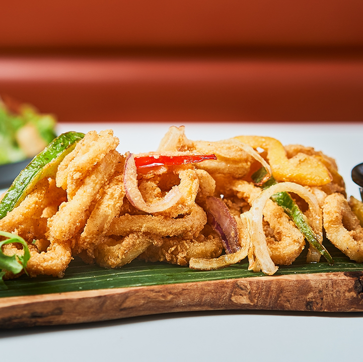 Royal Bistro | 384 Royal York Rd, Etobicoke, ON M8Y 2R3, Canada | Phone: (647) 351-7890