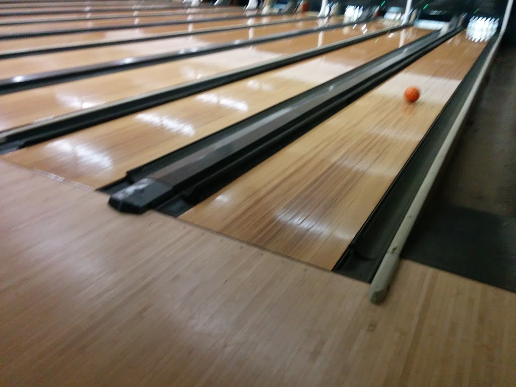 Abbott Bowling Center | 1840 Abbott Rd, Lackawanna, NY 14218, USA | Phone: (716) 822-4000