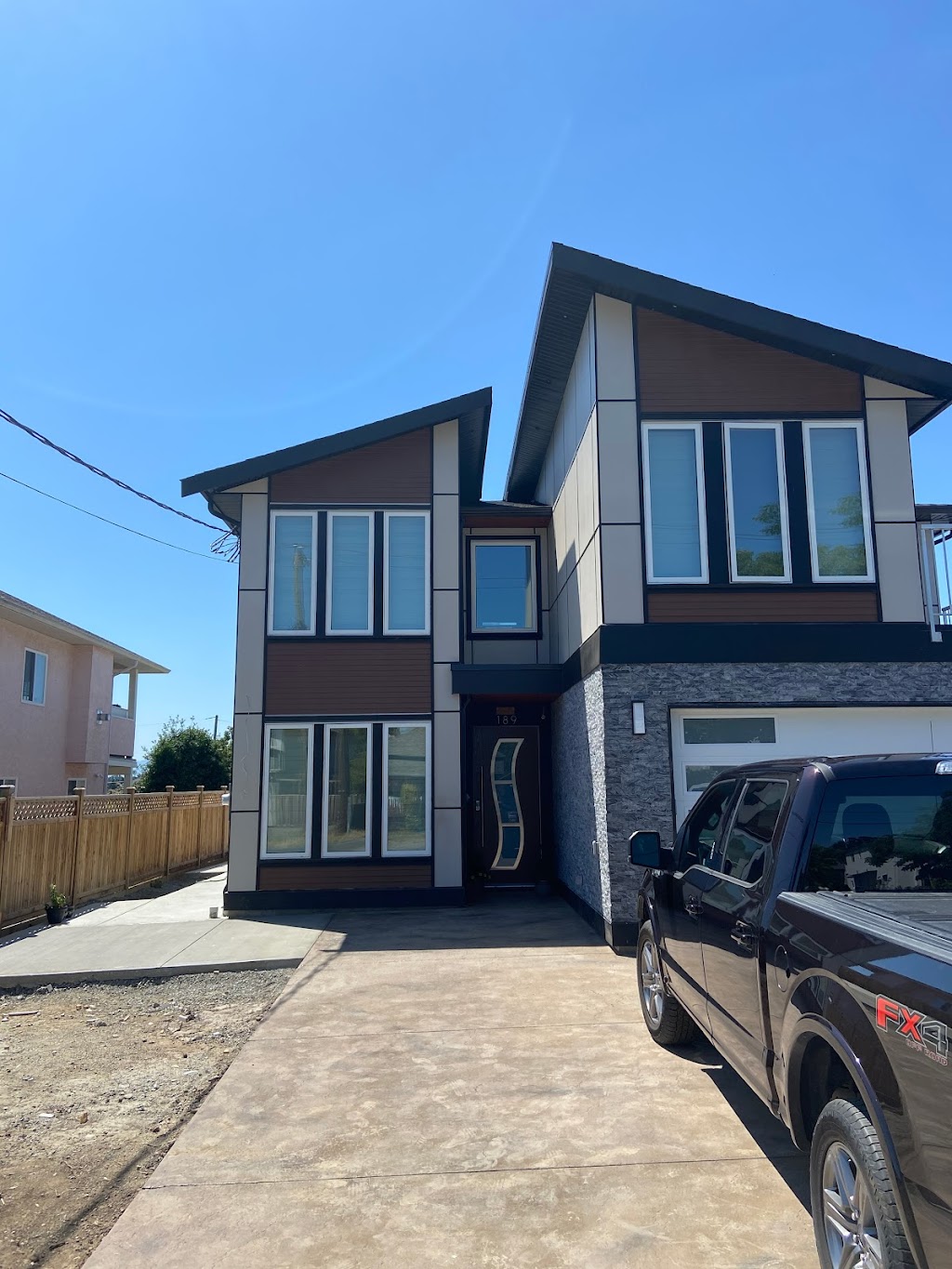 Harrisons Window Washing | 3245 Puffin Pl, Victoria, BC V9C 0G7, Canada | Phone: (778) 676-6274